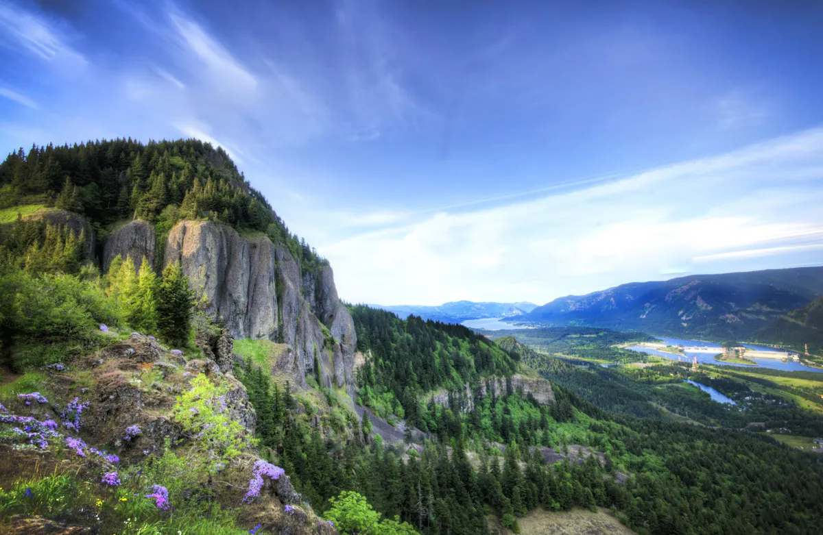 0082 Hamilton Mountain Columbia River Gorge Photo by Chris Bauer Courtesy Visit Van USA Visit Van USA Photos 3 18 19 large