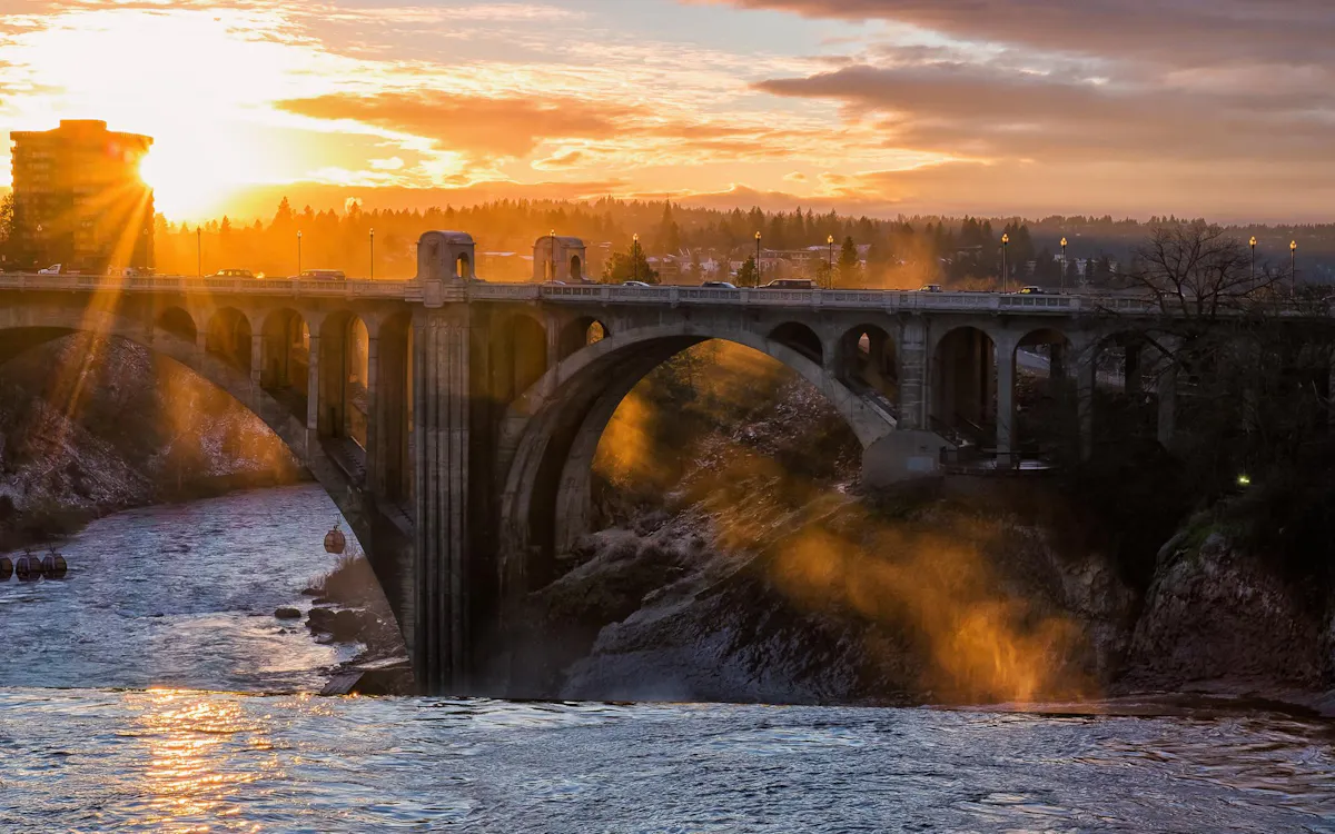 0162 Sunset over Spokane Credit Aaron Theisen Visit Spokane 3 25 19 large