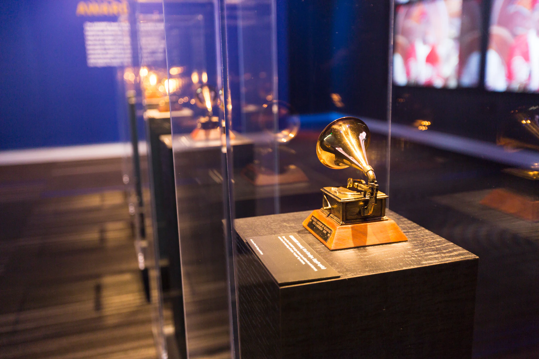 20170223 grammy museum cleveland interior 26