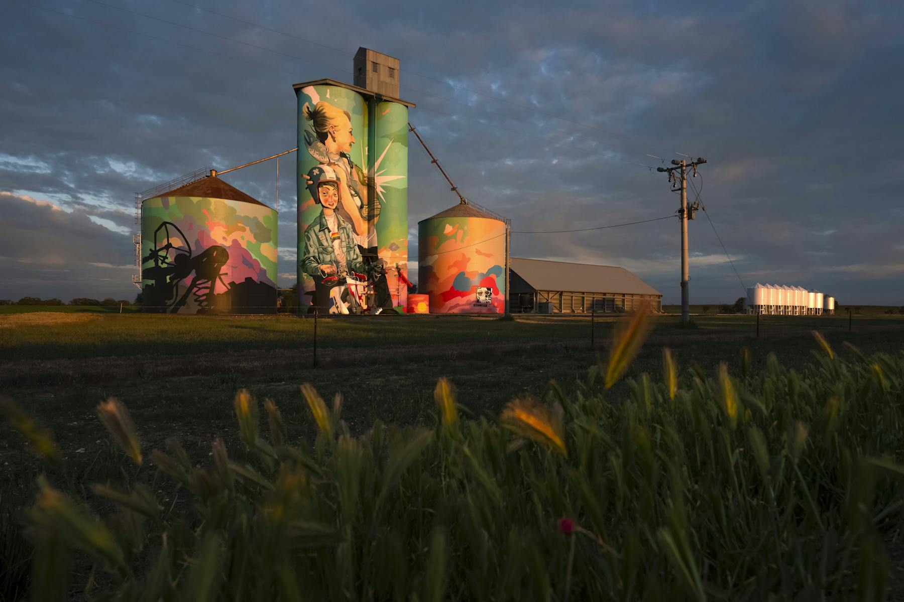 Albacutya Art Silo by Kitt Bennett 156155 Copyright Visit Victoria HR