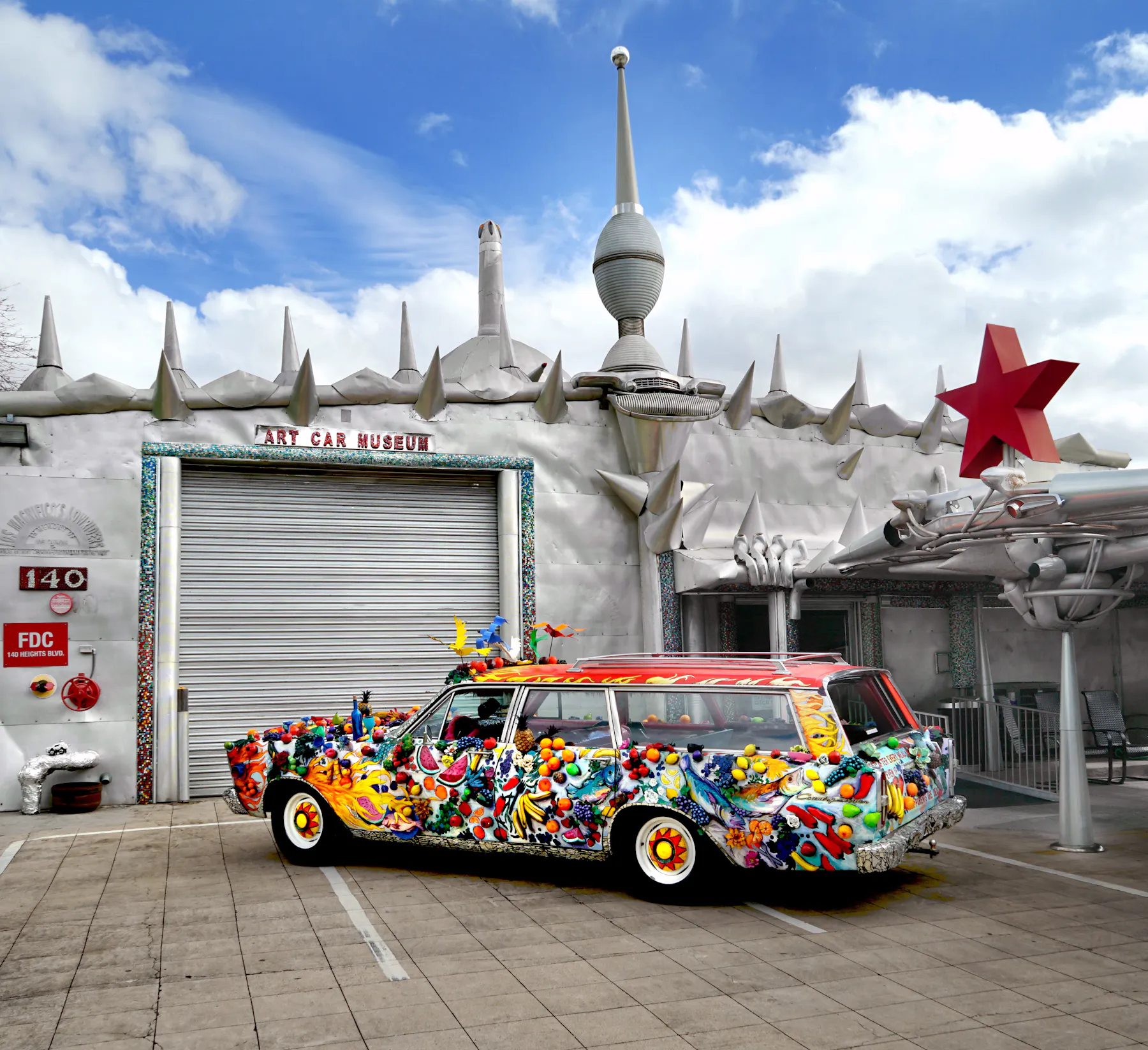 Art Car Museum Frontal reproduction printing Foto Rick Wells