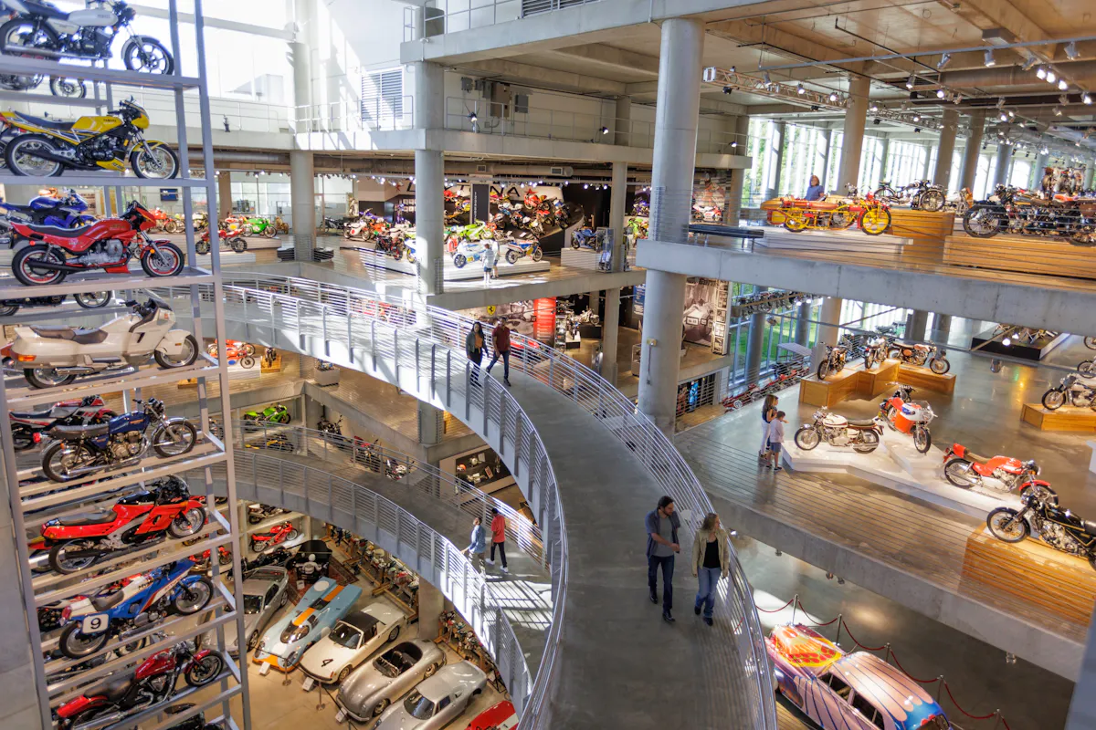Barber Motorsports Museum GBCVB3