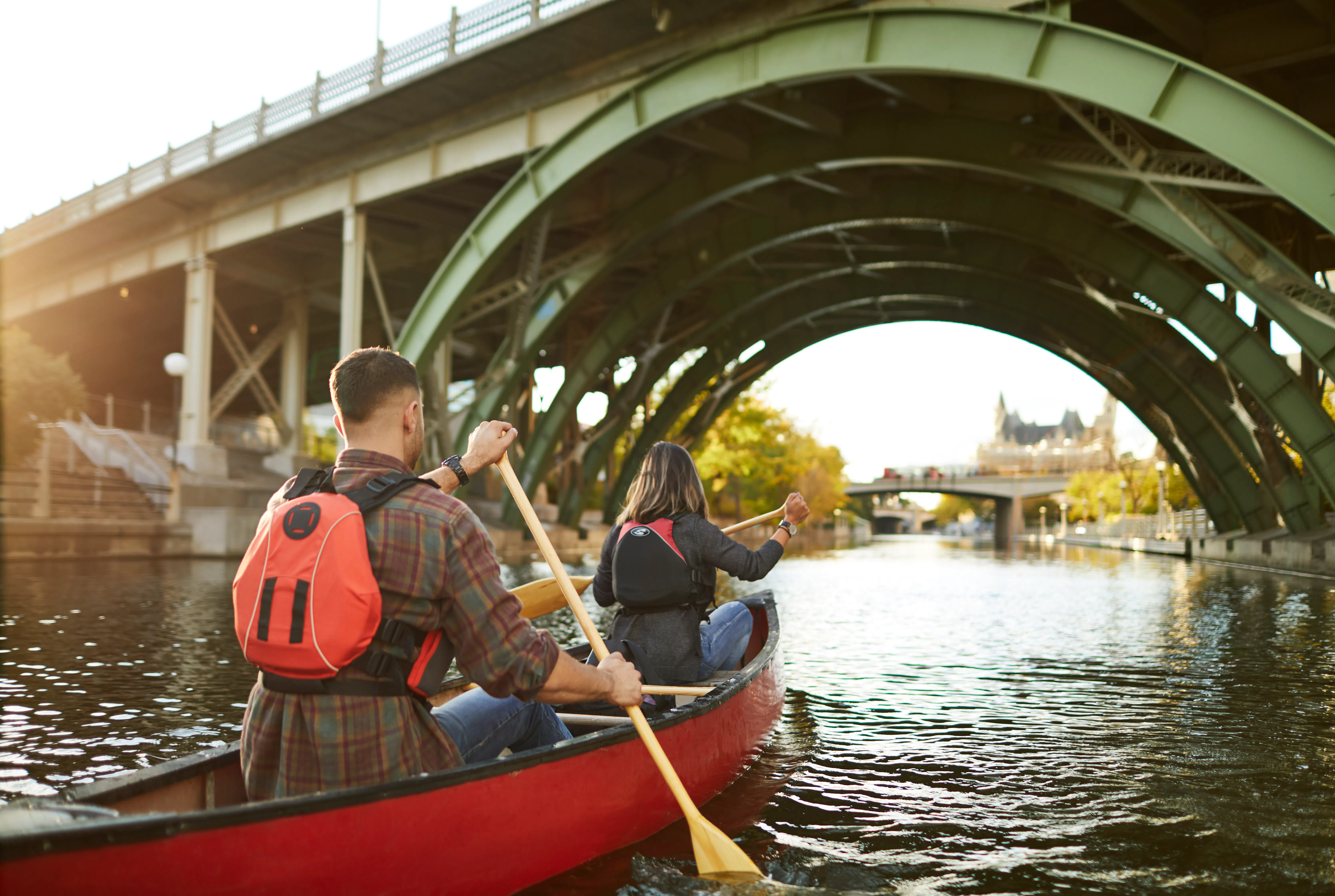 Canoeing Rideau Canal RT 0132 credit Ottawa Tourism