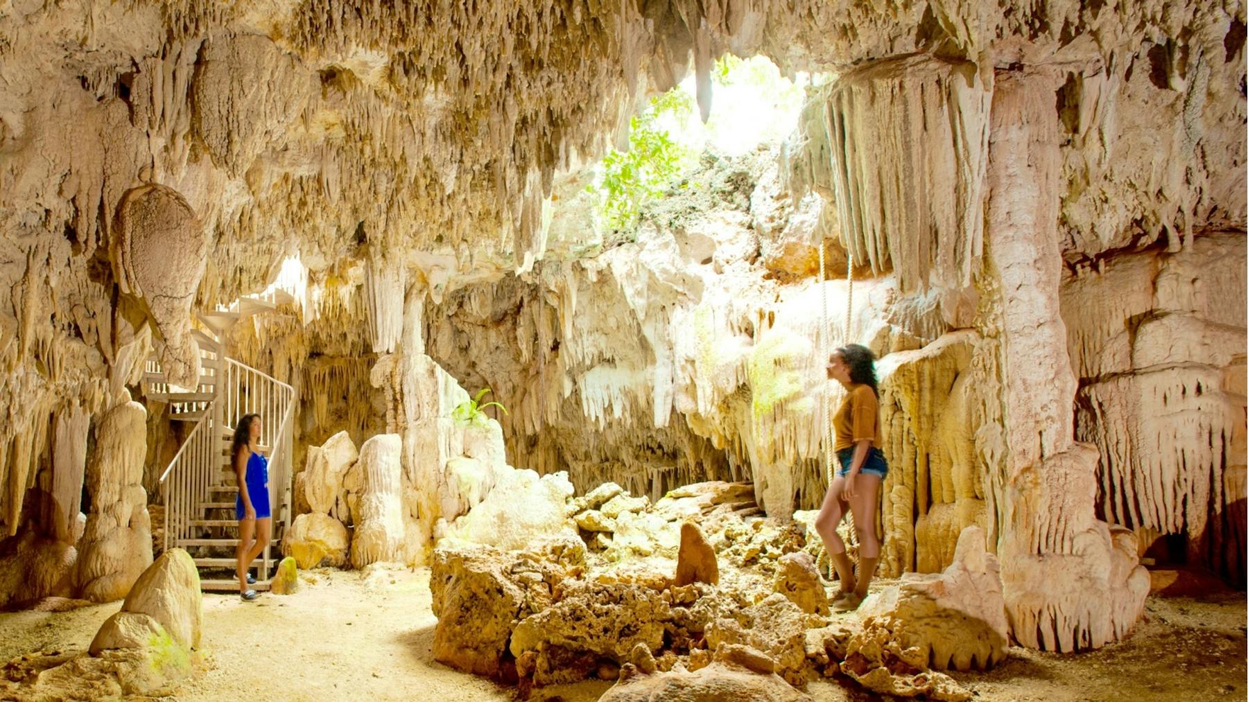 CrystalCaves c Cayman Islands Department of Tourism