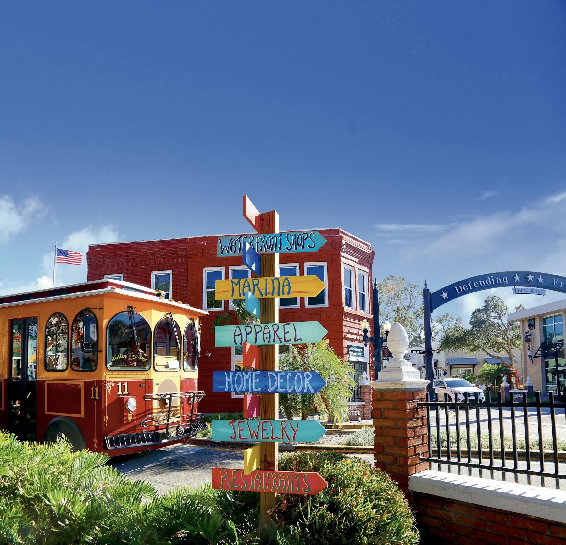 Dunedin Main Street with Trolley2