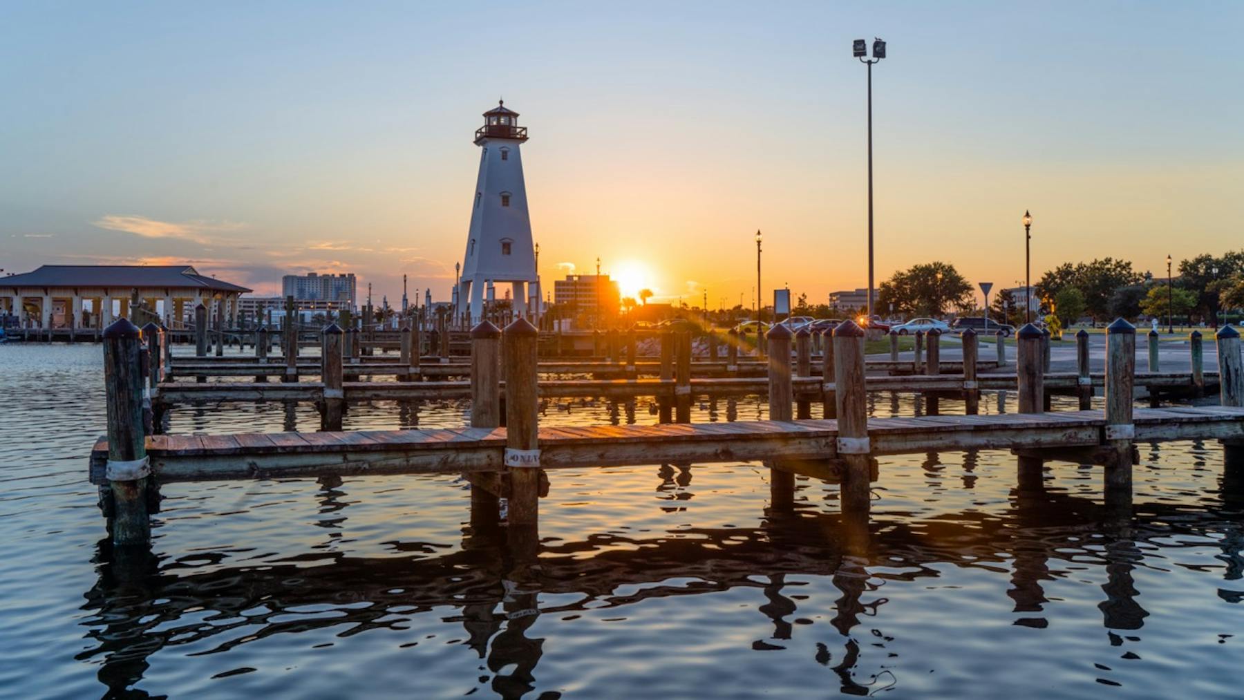 Gross 765468988 sunset lighthouseharbor jonespark gulfport 2019 matador
