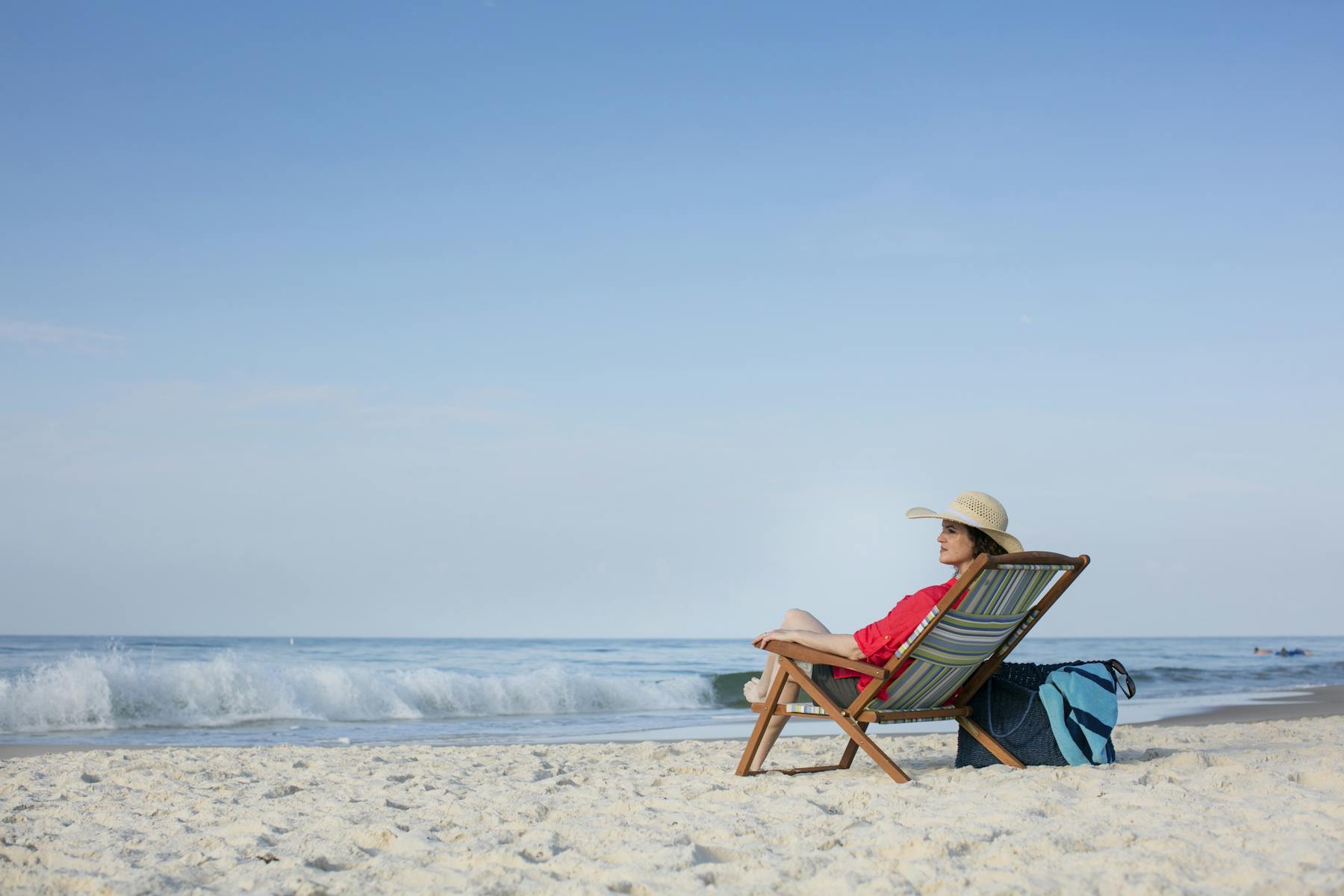 GulfPlace GulfShores BeachLady160