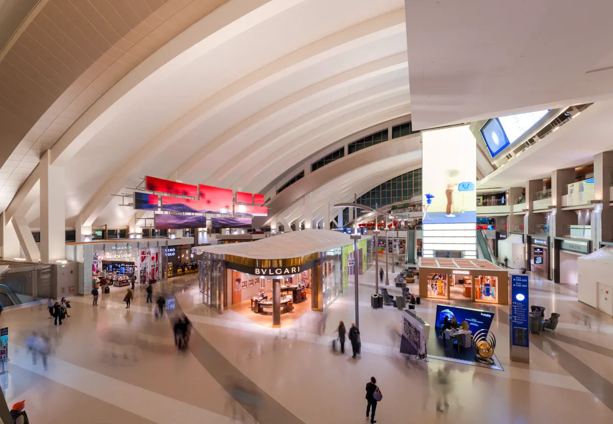 LAX TomBradyInternationalTerminalgreathall