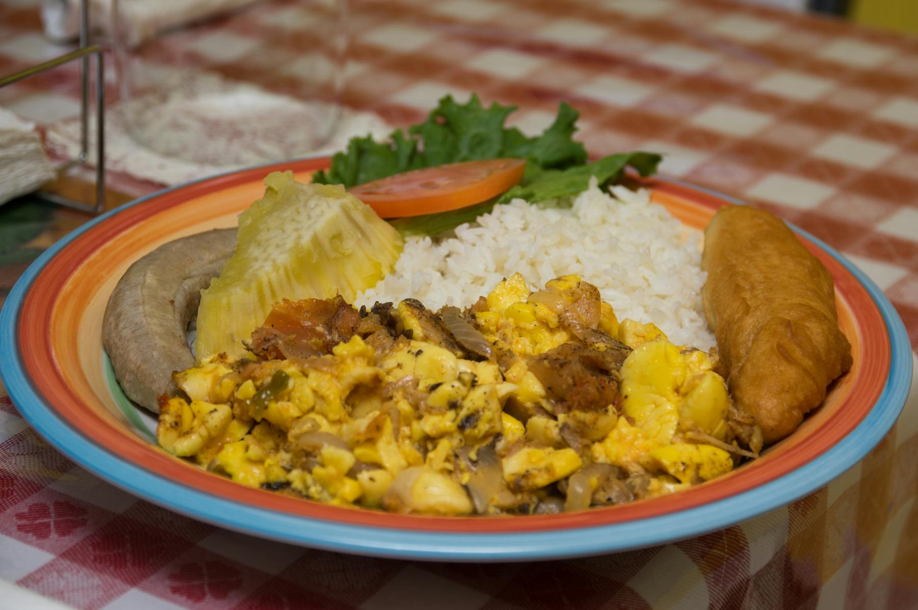 Local Foods c Cayman Islands Department of Tourism