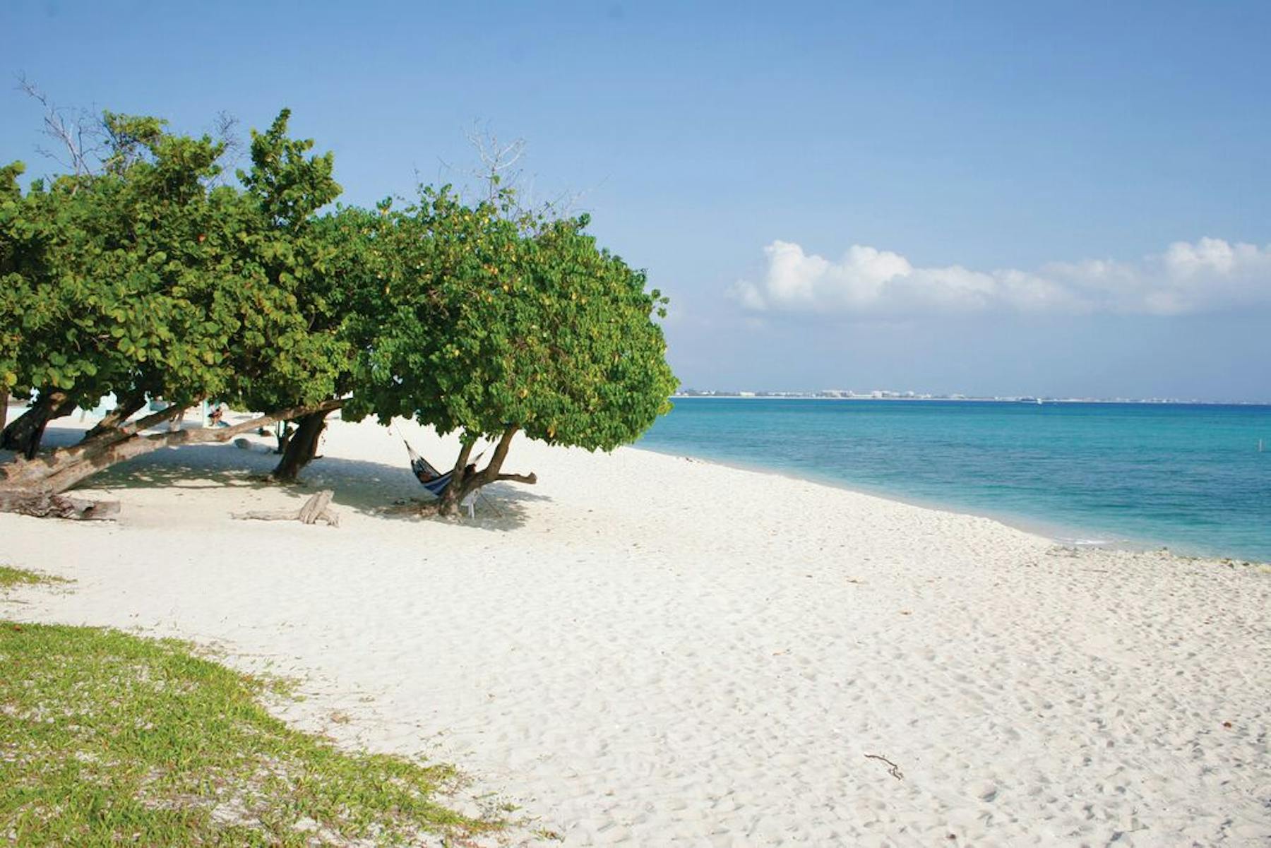 Medium West Bay Public Beach 08 010 CMYK