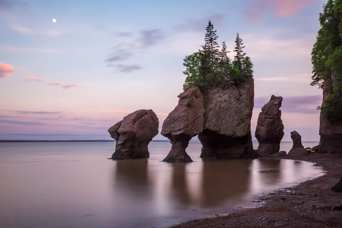 NB Hopewell Rocks
