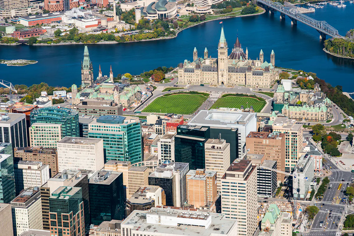 Ottawa Aerial 092812 0119 credit Ottawa Tourism