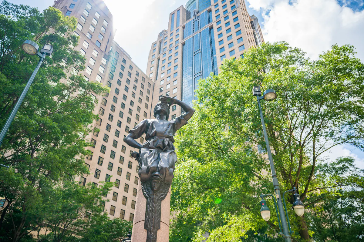 Sculptures on the Square 14 3