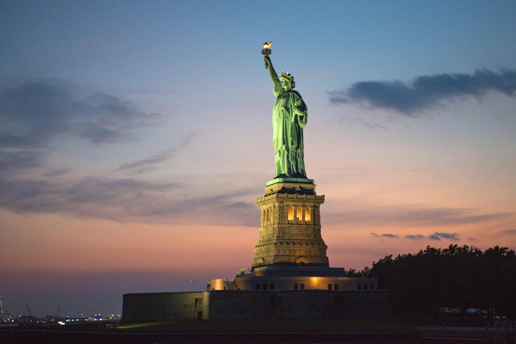 Statue of Liberty 2 credit Julienne Schaer NYC Company