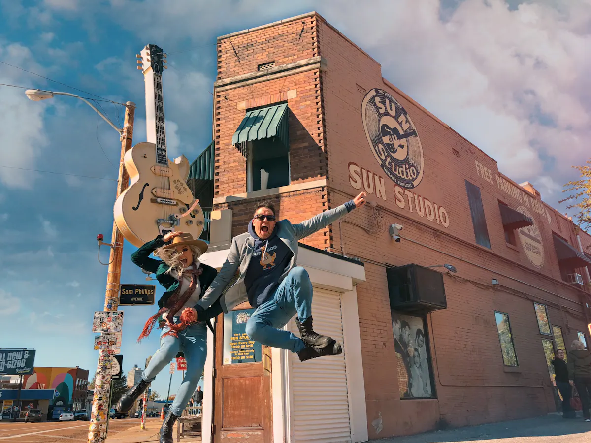 Sun Studio Pup and Roo