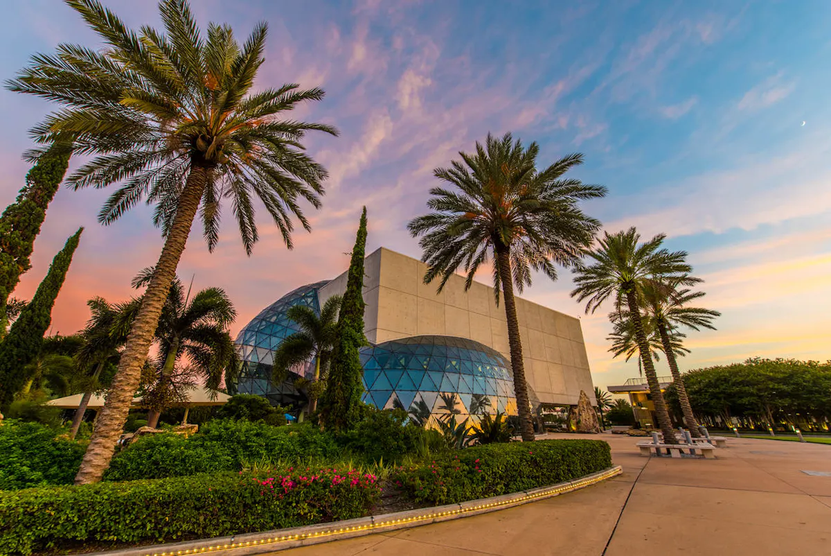 Sunset at The Dali Museum St2. Pete Easy Resize.com