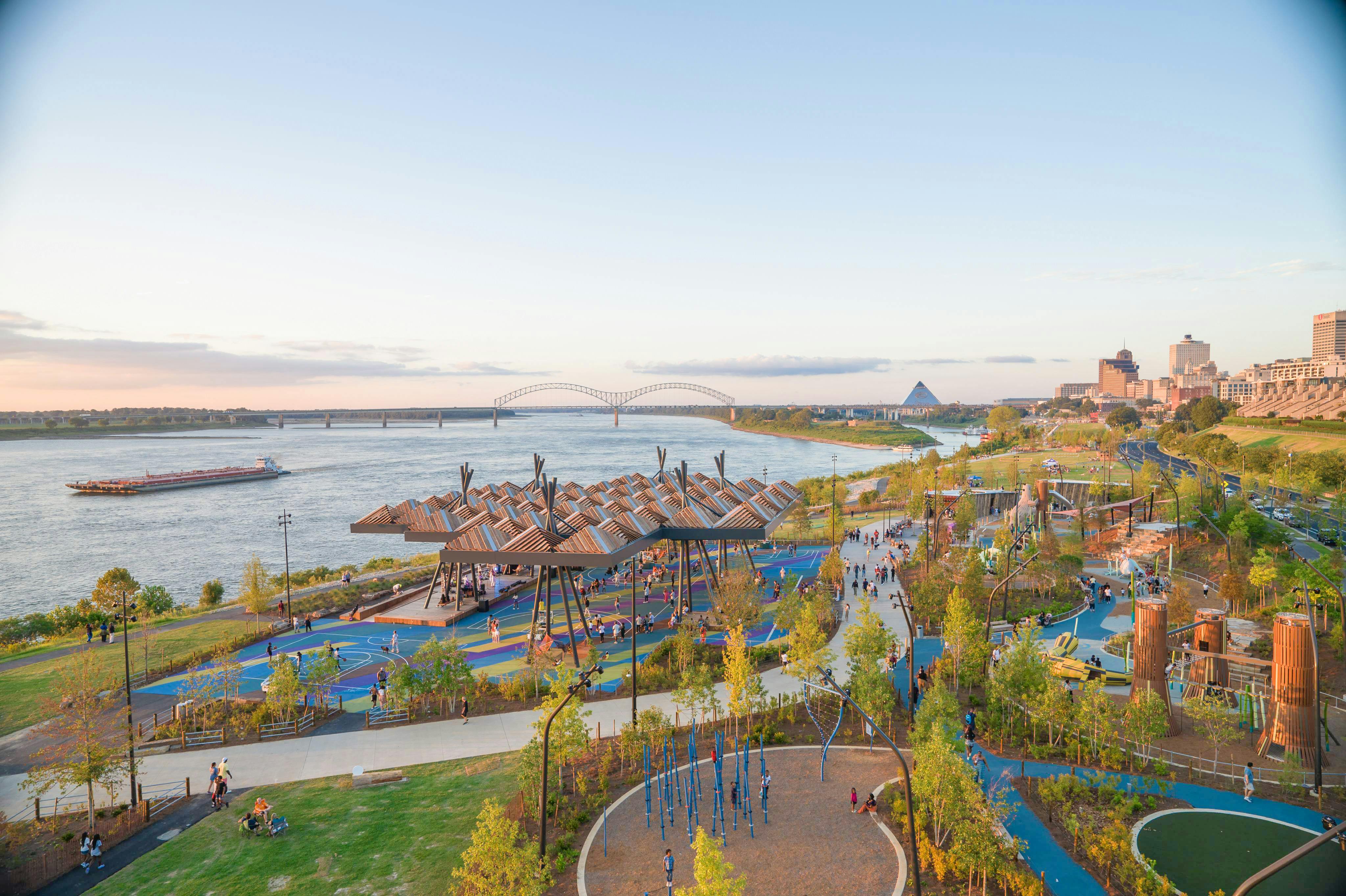 Tom Lee Park and Skyline JulianHarper