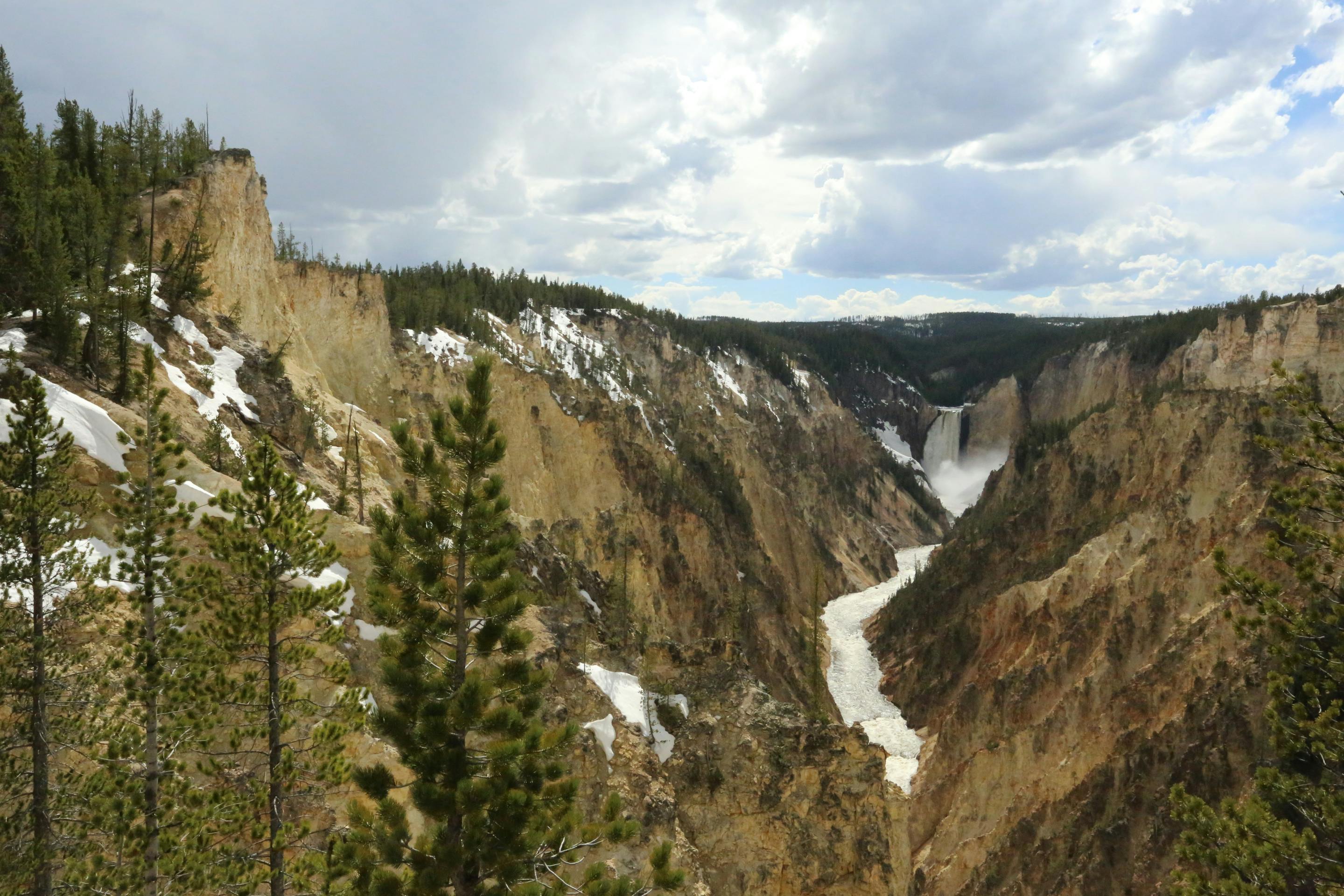 Yellowstone National Park Waterfall 38