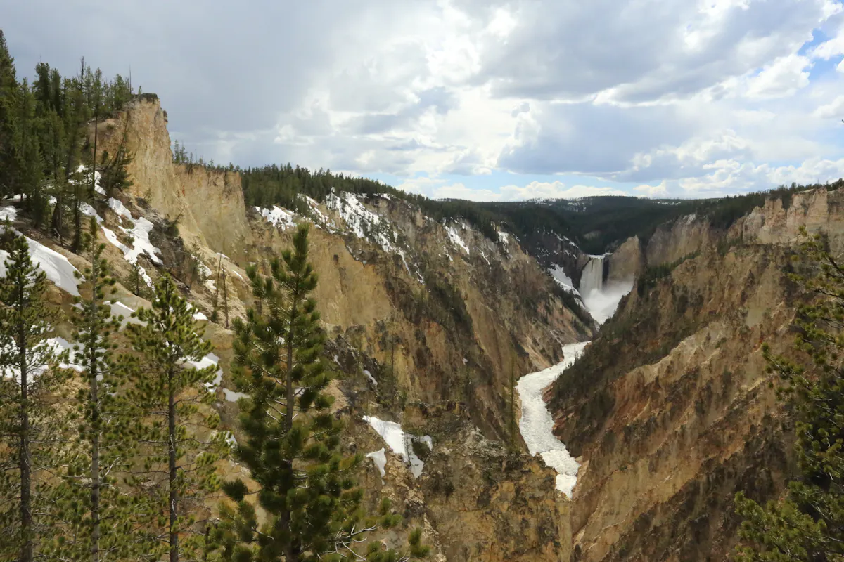 Yellowstone National Park Waterfall 38