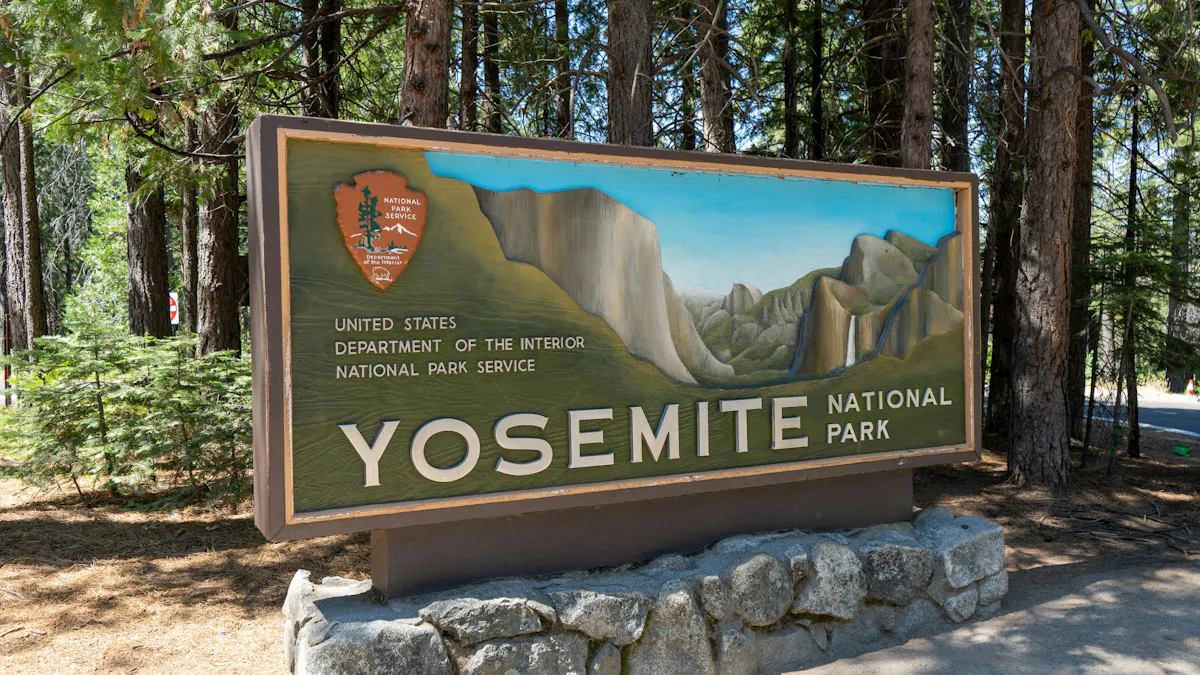 Yosemite Park sign