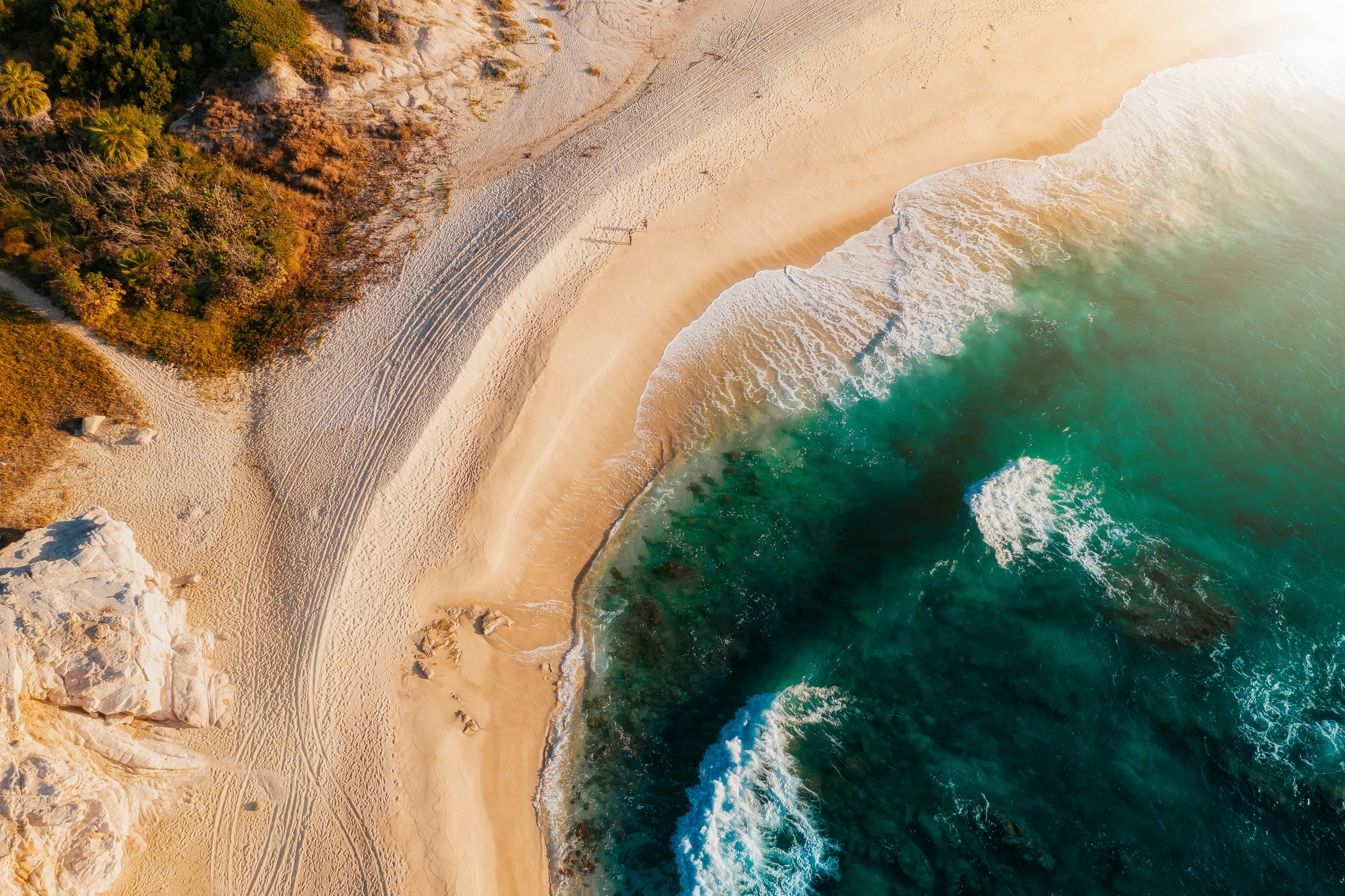 alejandro cabrera m Bl78X4ipJtw unsplash2