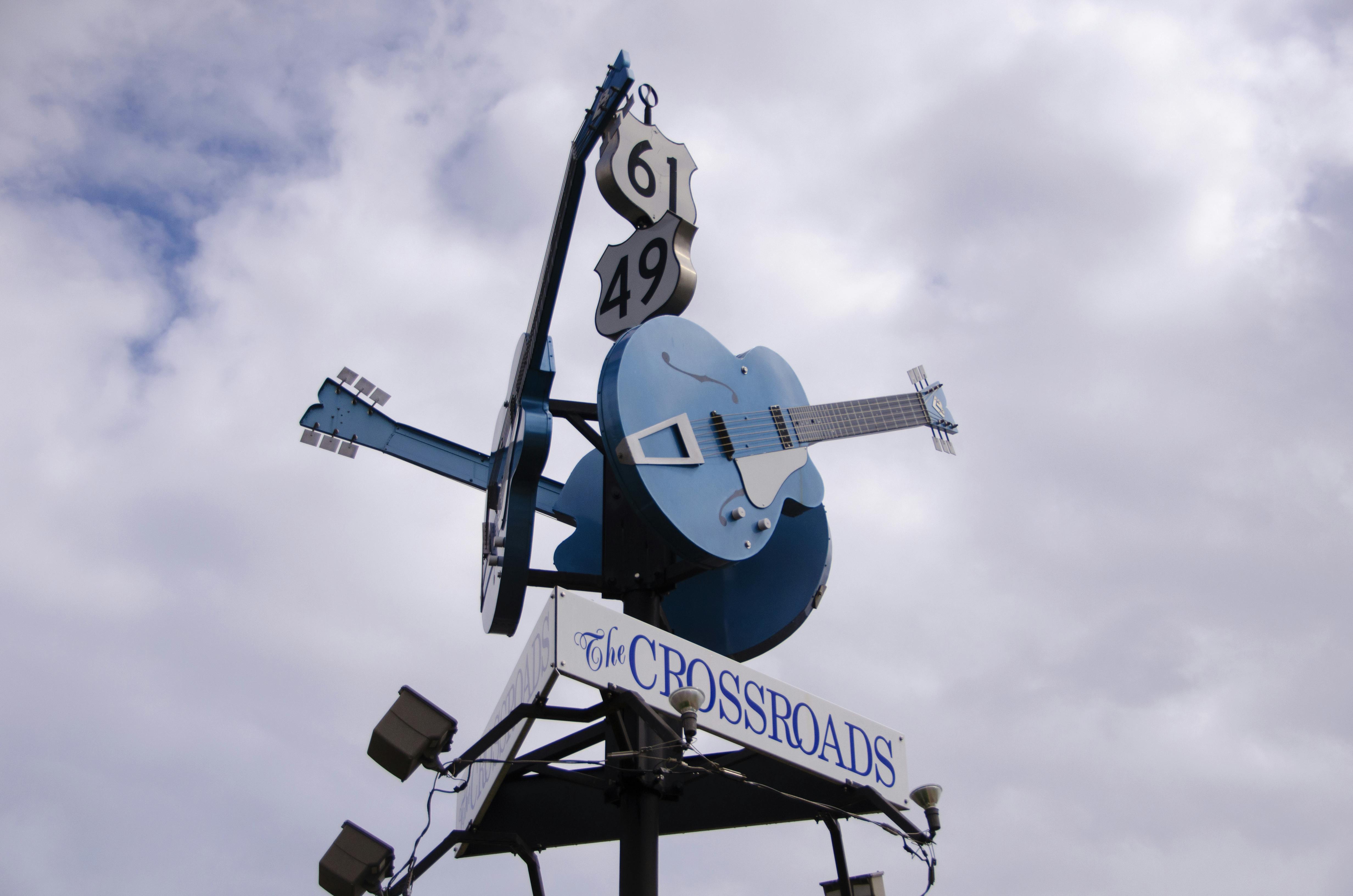 clarksdale crossroads