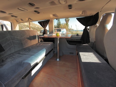 Escape Campervans USA Mavericks innen