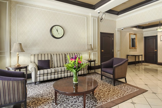 HotelBritish ColumbiaRamadaDowntownVancouver lob