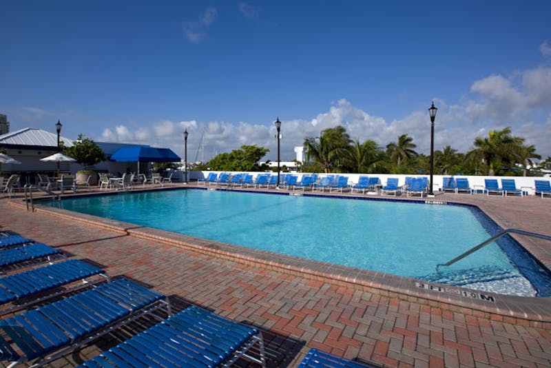 HotelFloridaBahiaMar pool