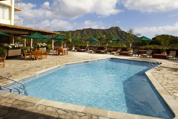 HotelHawaiiQueenKapiolani pool