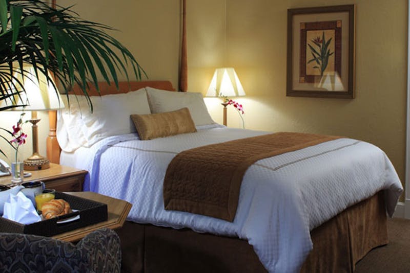 HotelCaliforniaBWElRancho room