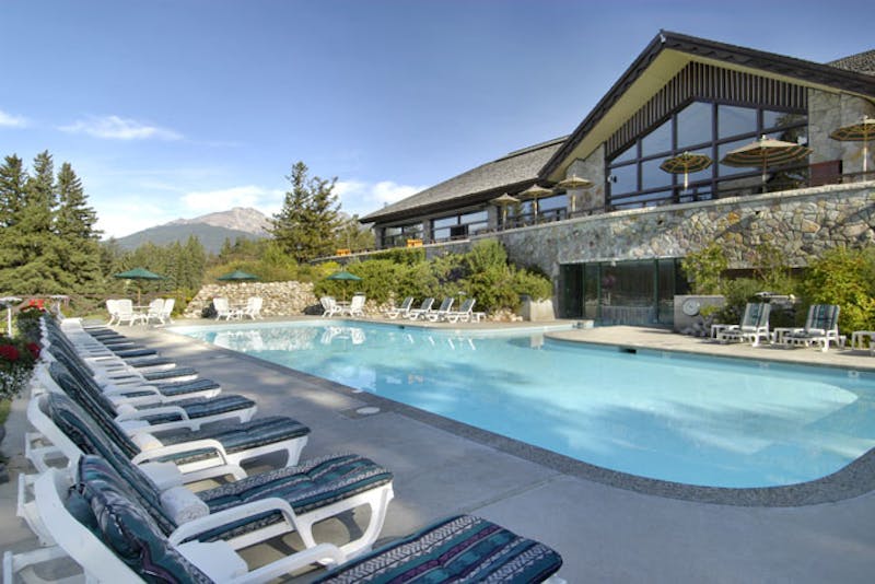 HotelAlbertafairmont jasper pool