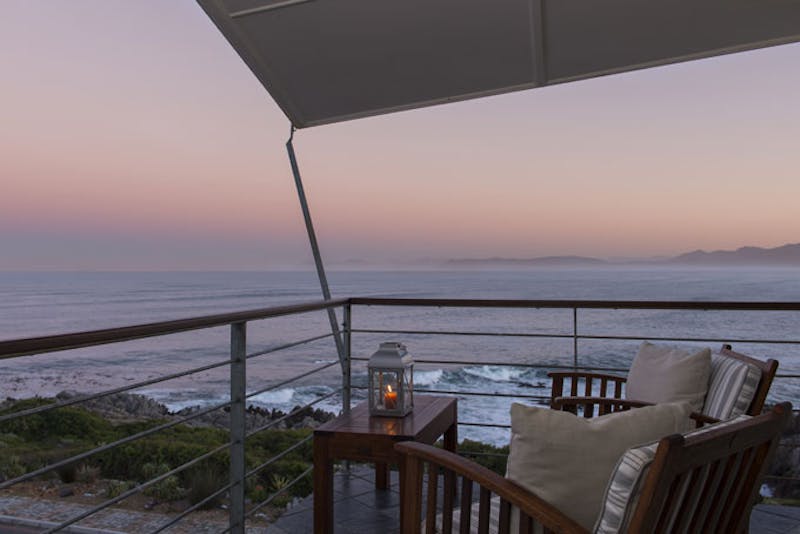 Whalesong Lodge - Balkon der Suite