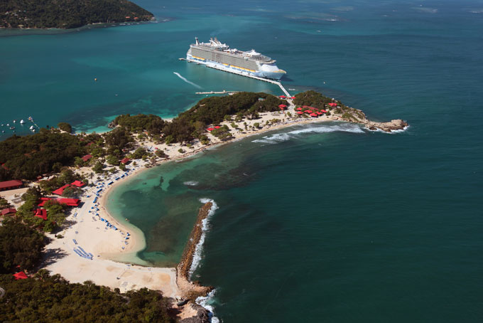 KreuzfahrtRCCLNavigatoroftheSeas aussen3