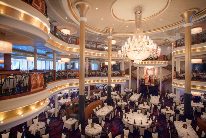 KreuzfahrtRCCLNavigatoroftheSeas Restaurant