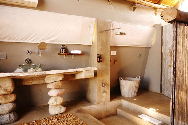 HotelNamibiaNaankuseLodgeBathroom