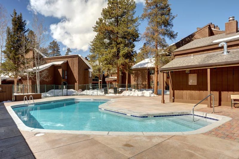 ColoradoForestCondominiumsKeystone2