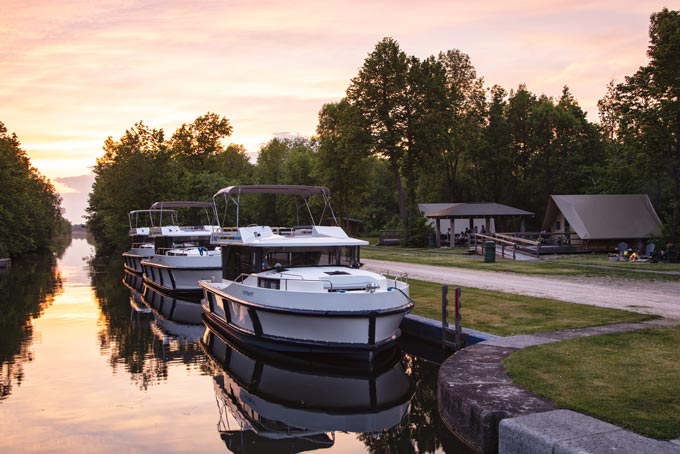 OntarioLeBoat aussen5