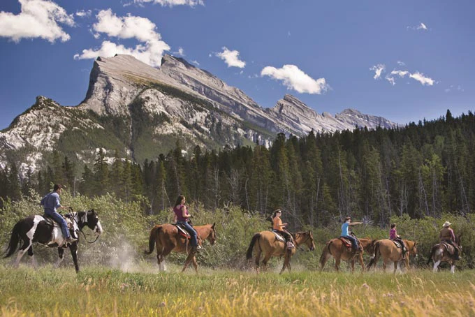 AusfluegeAlbertaBanffBowRiverTrailRide1