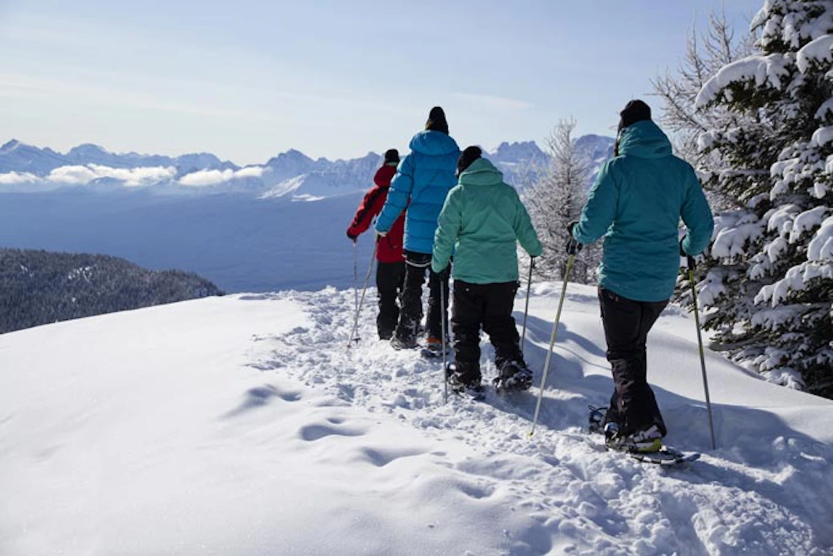 SkiABLakeLouiseSnowshoeTour3