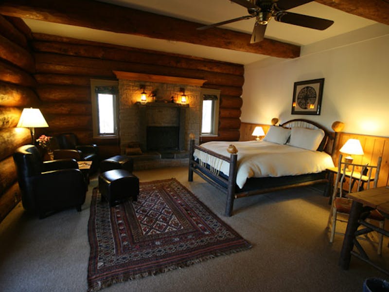 HotelNova ScotiaTrout Point LodgeFireplace Junior Suite