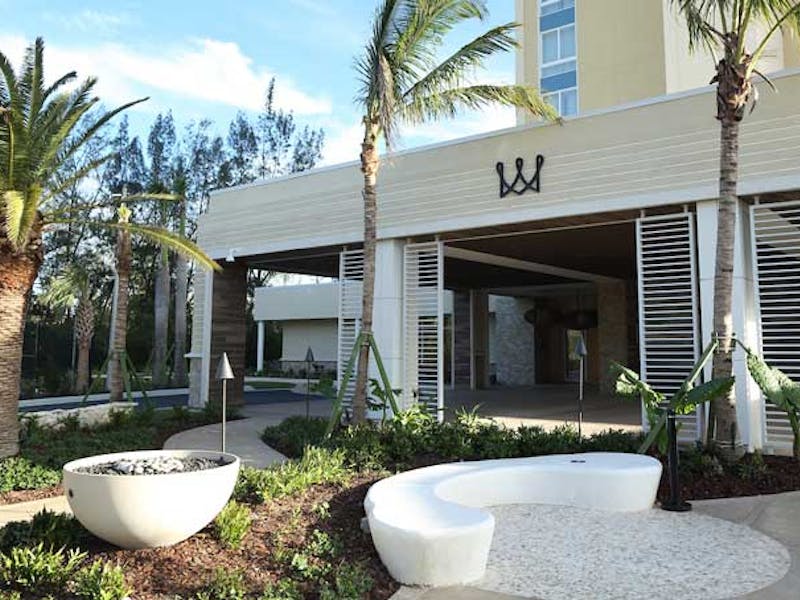 HotelBahamasNassau Warwick Front