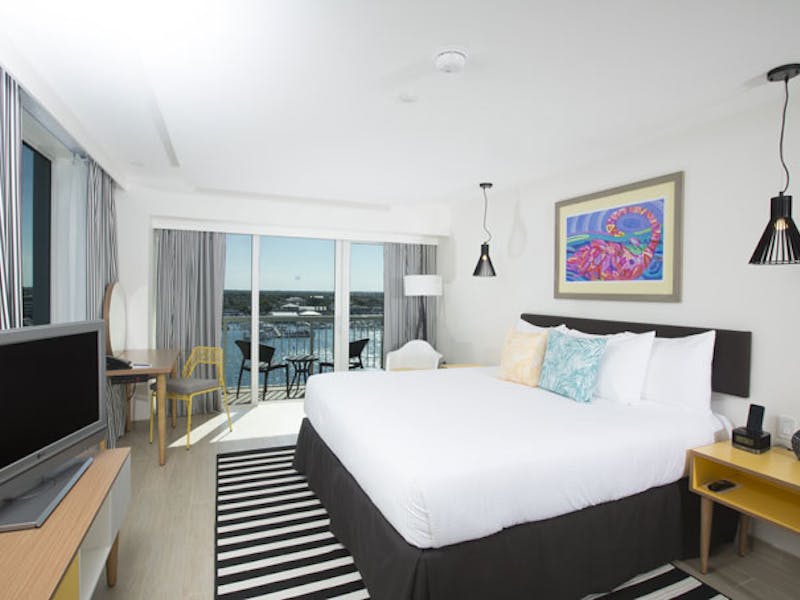 HotelBahamasNassau Warwick Room