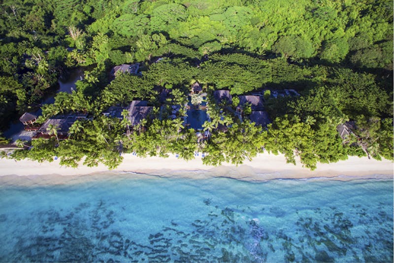 HotelSeychellenLabrizAerialViewCoastResort