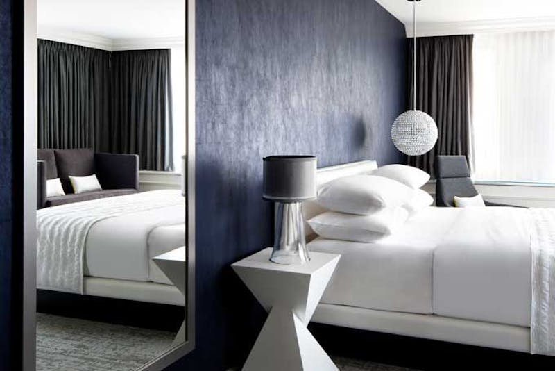 HotelQuebecMontreal LeMeridienVersail2