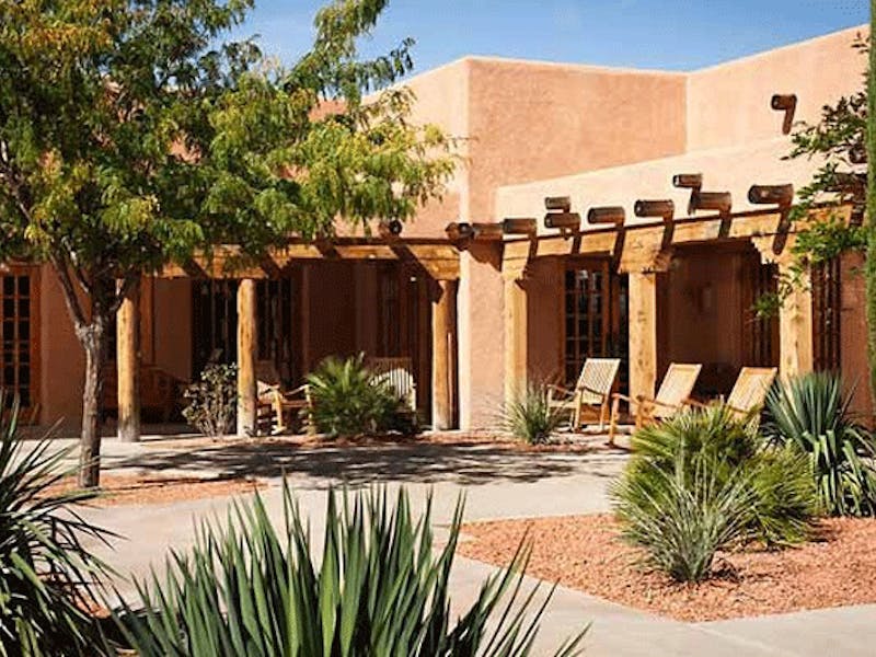 HotelArizonaPageCourtyard Aussen