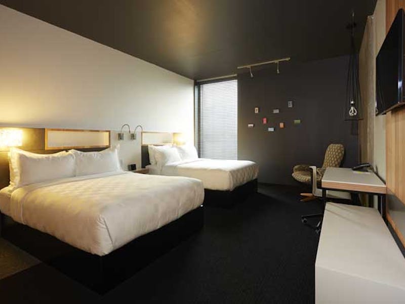 HotelManitobaWinnipeg AltHotel1