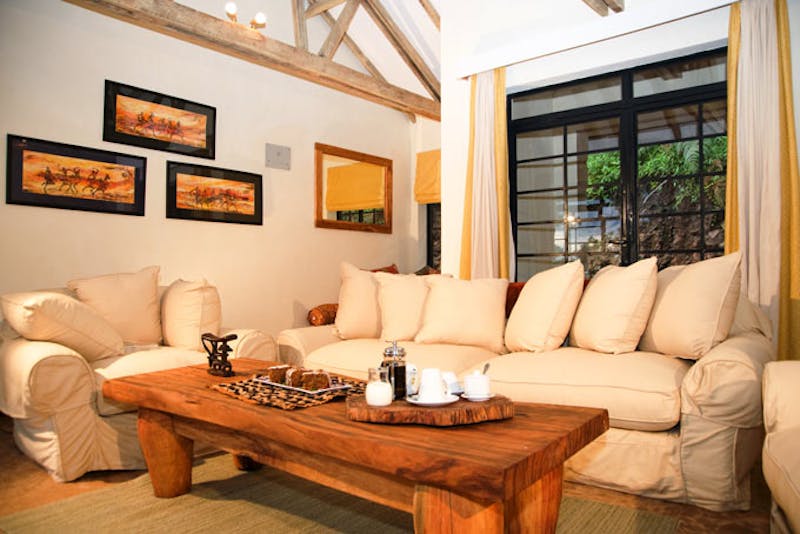 UgandaClouds Mountain Gorilla Lod