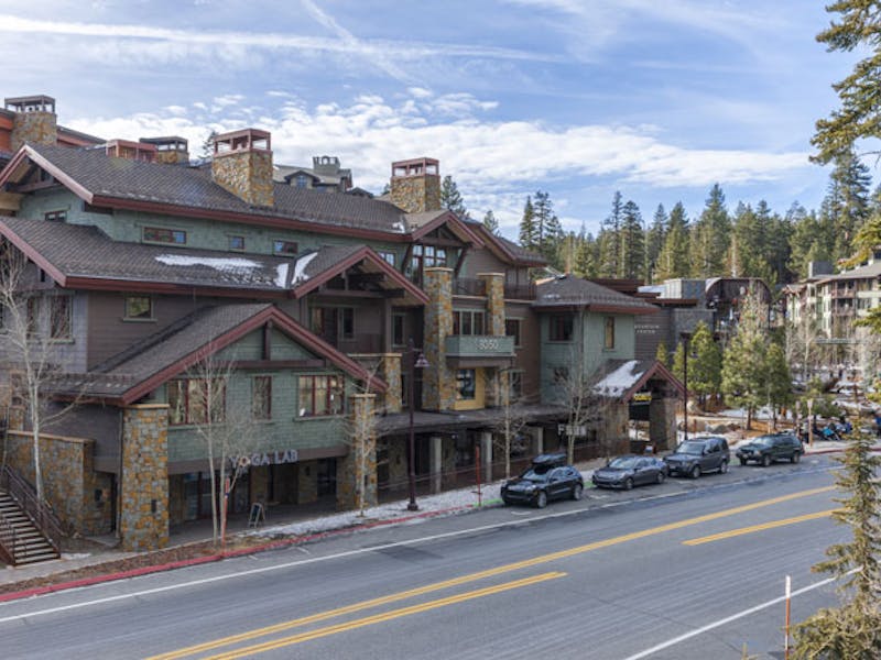 HotelCaliforniaMammoth Alpenhof