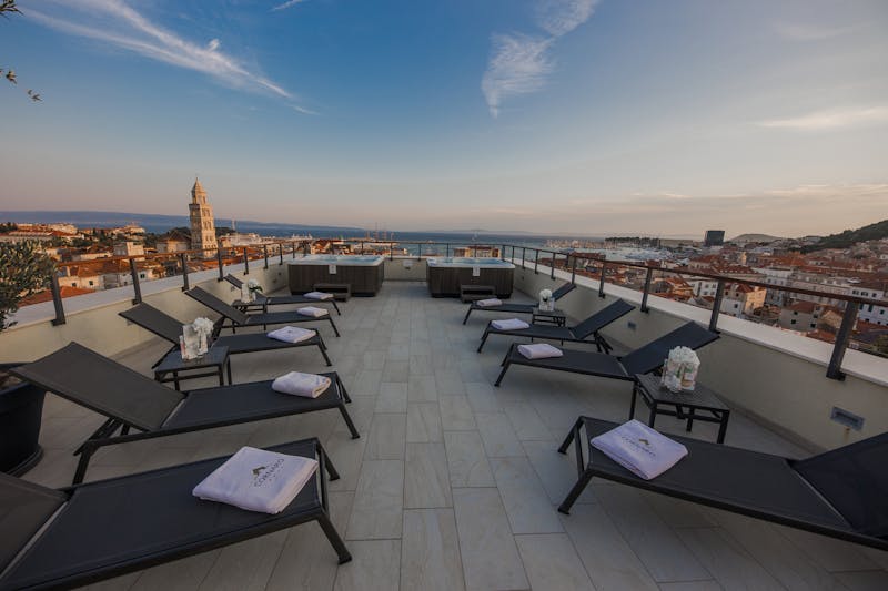 HotelKroatienCornaro Split Rooftop jacuzzi 3